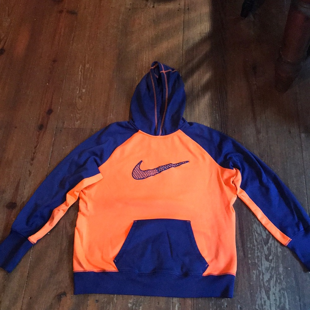 Nike sweatshirt